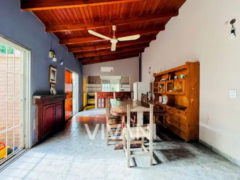 Casa 3 ambientes con 2 baños