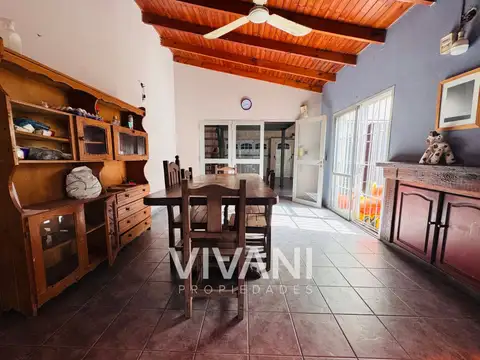 Casa en Venta con 1 cochera