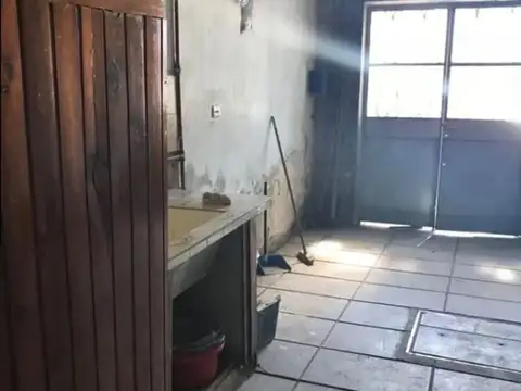Casa tipo ph en venta en Caseros