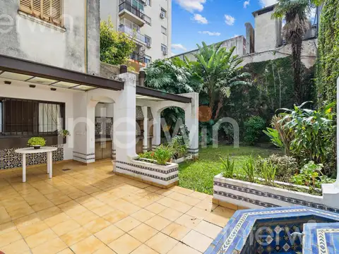 Casa de 8 ambientes en Caballito con dep/ cochera / Jardin y terraza - ALQUILER -.