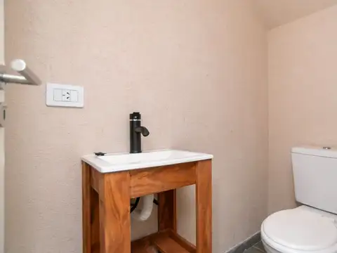 Casa 3 ambientes con 1 baño
