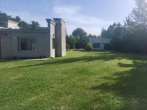 Venta Casa Barrio Los Pinos, Exaltación de la Cruz. APTO CREDITO