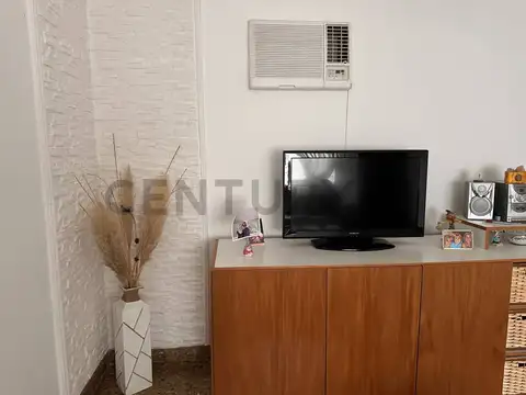 57 entre 132 y 133 1800, Piso 0