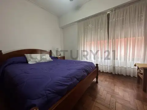 CASA EN PH APTO BANCO - 57 E/ 132 Y 133