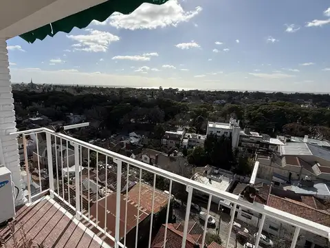 Departamento 2 amb coch y baulera Rotonda de Acassuso.