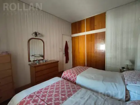 IMPERDIBLE CASA 3AMB CON JARDIN LIBRE EN CARAPACHAY