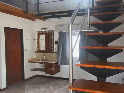 Depto Tipo Casa en Alquiler 40 años
