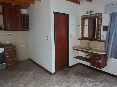 Depto Tipo Casa en Alquiler en Gerli, $ 550.000