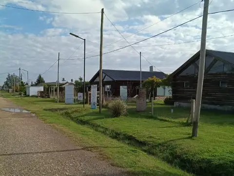 Lotes varios en barrios de Domselaar