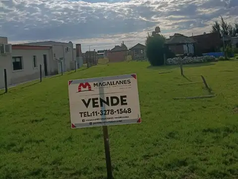 Lotes varios en barrios de Domselaar