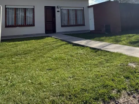 Casa de 3 amb con gran parque