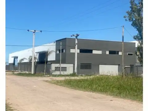 Galpon en Venta 20  mts Frente