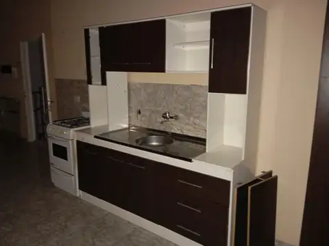 Departamento en Alquiler en Caseros, $ 450.000