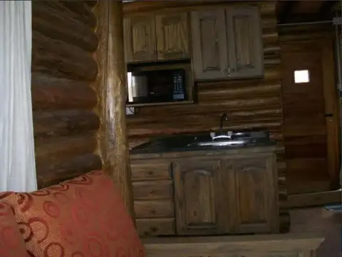 Complejo de cabañas en venta - 4 dormitorios 3 baños - Pehuén Co