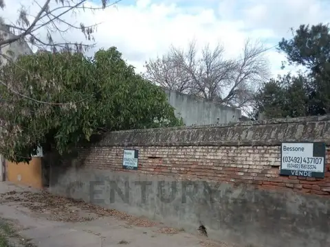 Avenida 25 de Mayo 100, Piso 76