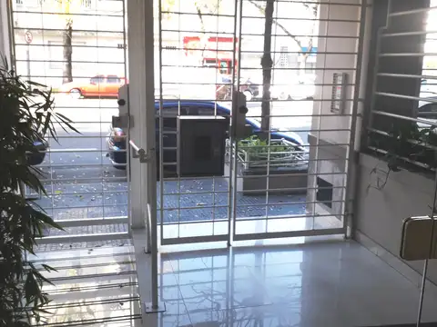 Av. San Pedrito 600, Piso PB