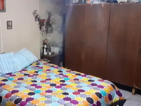 Casa 2 ambientes con 1 baño