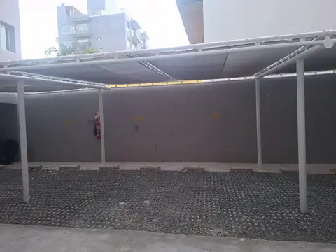 Cochera en Santos Lugares