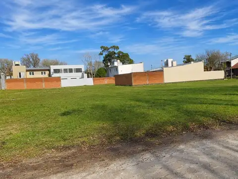 Terreno en Venta en Los Pinares, USD 45.500