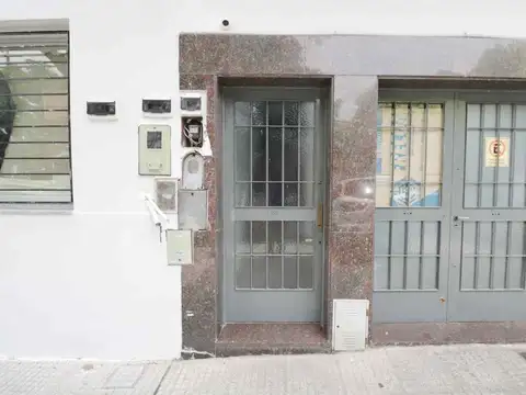 Ph en primer piso en Flores