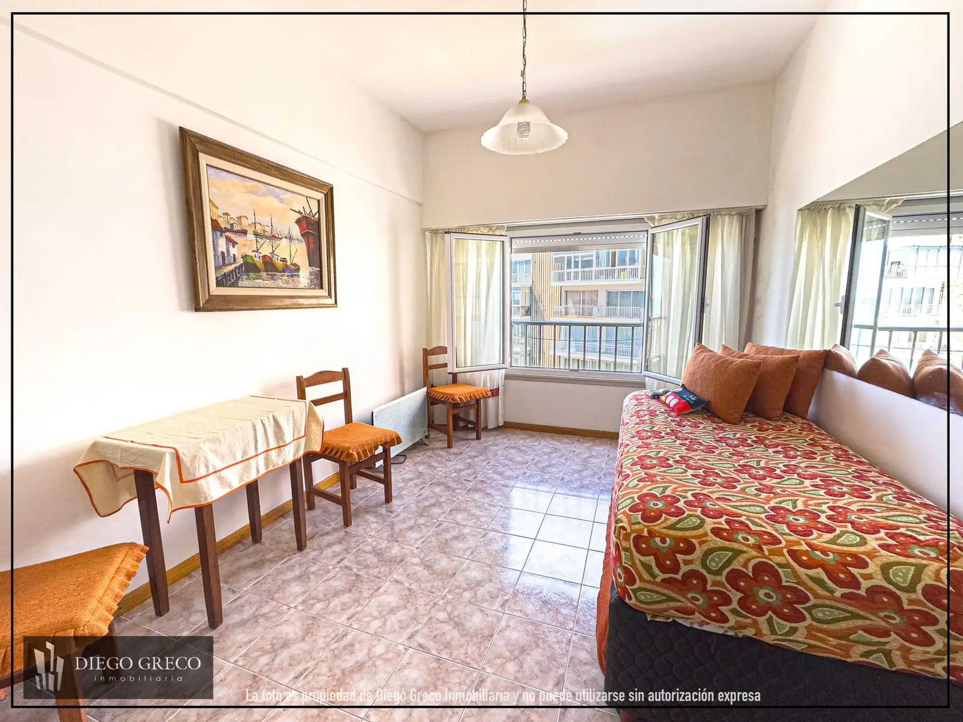 VENTA MONOAMBIENTE CON COCHERA PLAYA VARESE