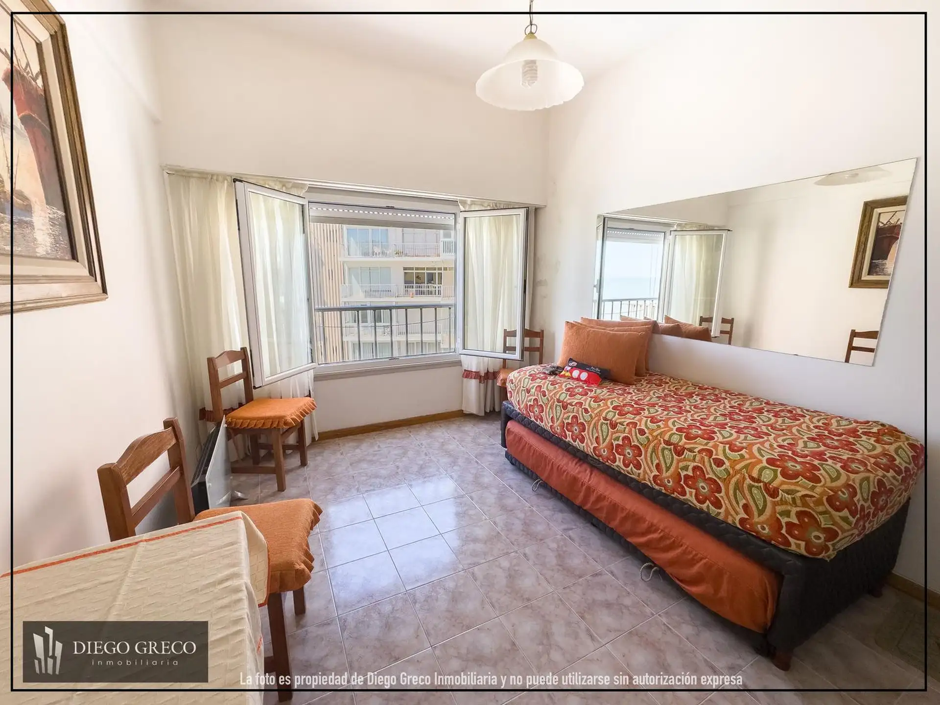 VENTA MONOAMBIENTE CON COCHERA PLAYA VARESE