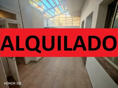 PH SIN EXPENSAS 3 Ambientes con gran patio cubierto y entrada independiente