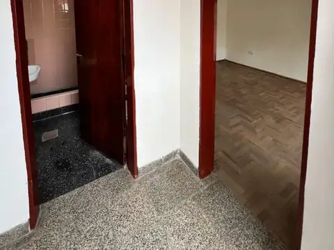 Depto Tipo Casa en Alquiler de 1 dormitorio