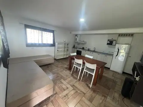 Depto Tipo Casa en Alquiler Temporal de 2 ambientes