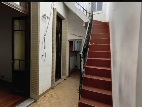 A REFACCIONAR  !!!!!!!!!!!! Departamento tipo casa en venta en Mataderos