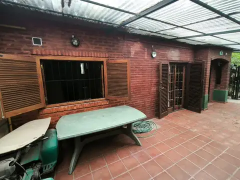 Depto Tipo Casa en Venta con 4 cocheras