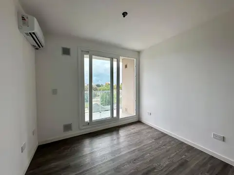 Departamento en Alquiler con 1 cocheras