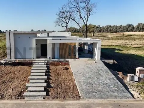 DISEÑO CONTEMPORÁNEO, CALIDEZ Y CONFORT EN CADA RINCÓN