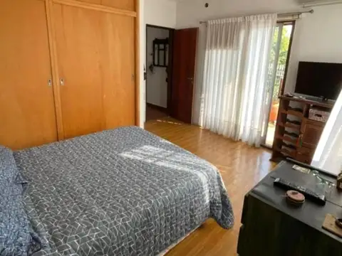 Casa en PH 4 ambientes Patio, Balcón y Terraza Haedo Norte