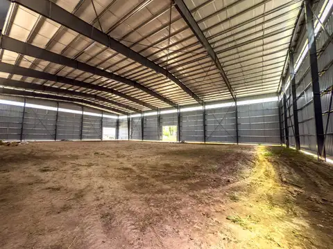 Galpon en Alquiler 45  mts Frente