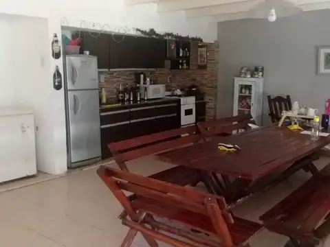 Casa 3 ambientes con 4 baños