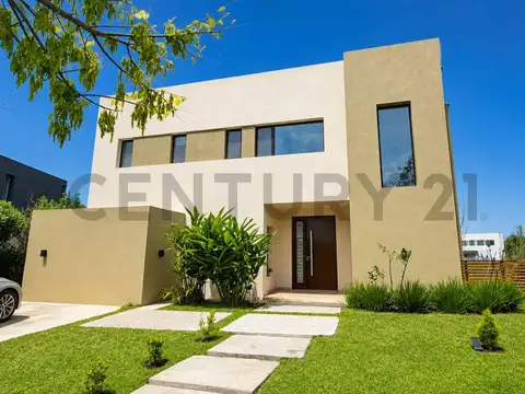 Alquiler – Casa amoblada de 6 ambientes a la laguna en El Cantón Norte | Contrato por 2 años