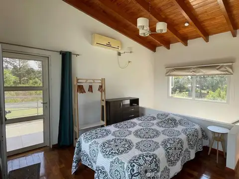 CASA DE FIN DE SEMANA EN VENTA - BARRIO DEL LAGO, CANDELARIA (CF1421)