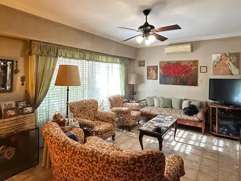 Casa 6 ambientes con 3 baños