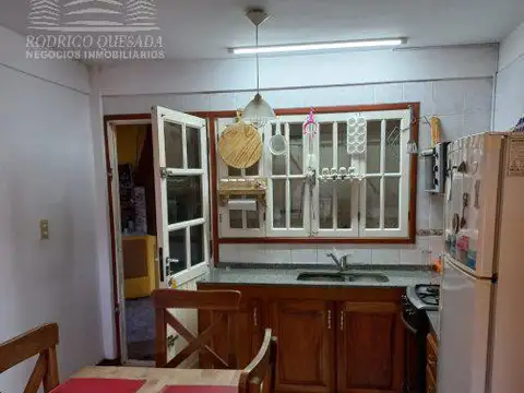 Depto Tipo Casa 4 ambientes con 2 baños