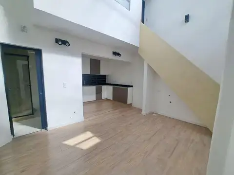 Depto Tipo Casa 3 ambientes con 1 baño