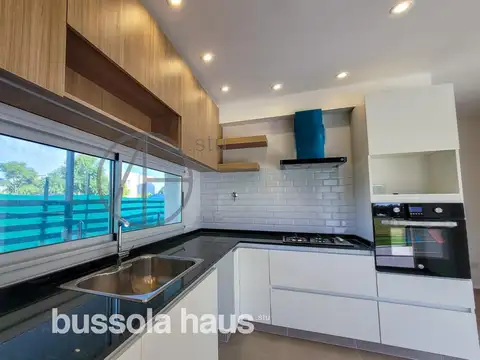 Casa en Alquiler al Sureste