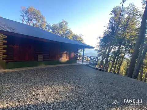casa en venta con vista al lago, B°Faldeo Del Bayo.(cód.108)