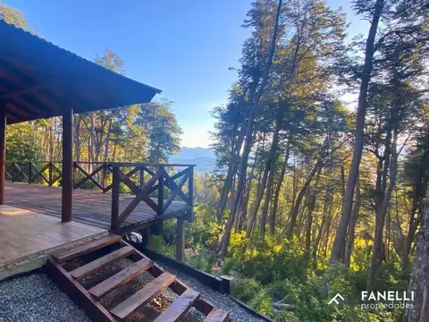 casa en venta con vista al lago, B°Faldeo Del Bayo.(cód.108)