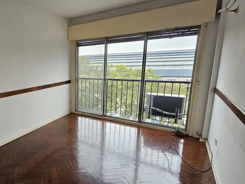 Av. Del Libertador 250 - 4 amb con COCHERA - Departamento - Retiro