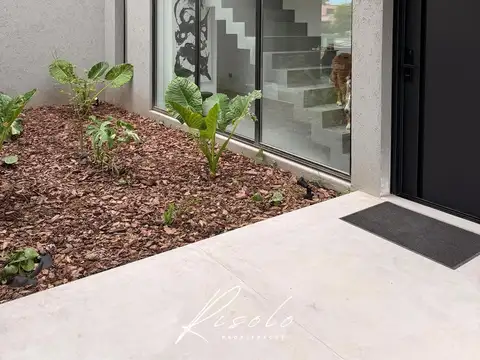 Casa 6 ambientes con 3 baños