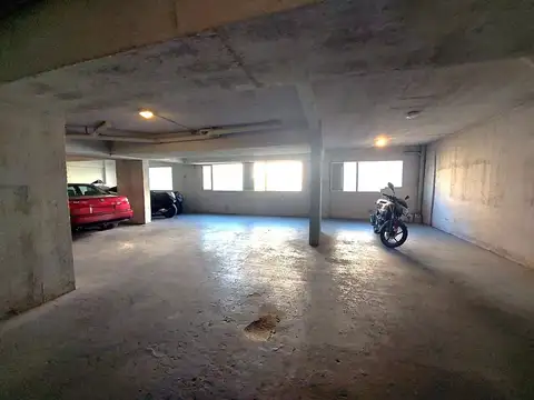 COCHERA FIJA CUBIERTA VENTA AV. BELGRANO 2900 CABA