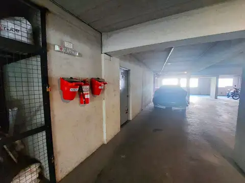 COCHERA FIJA CUBIERTA VENTA AV. BELGRANO 2900 CABA