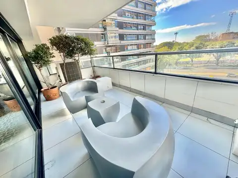 Departamento en Venta con 4 cocheras