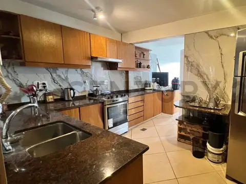 Departamento en Alquiler con 1 cocheras